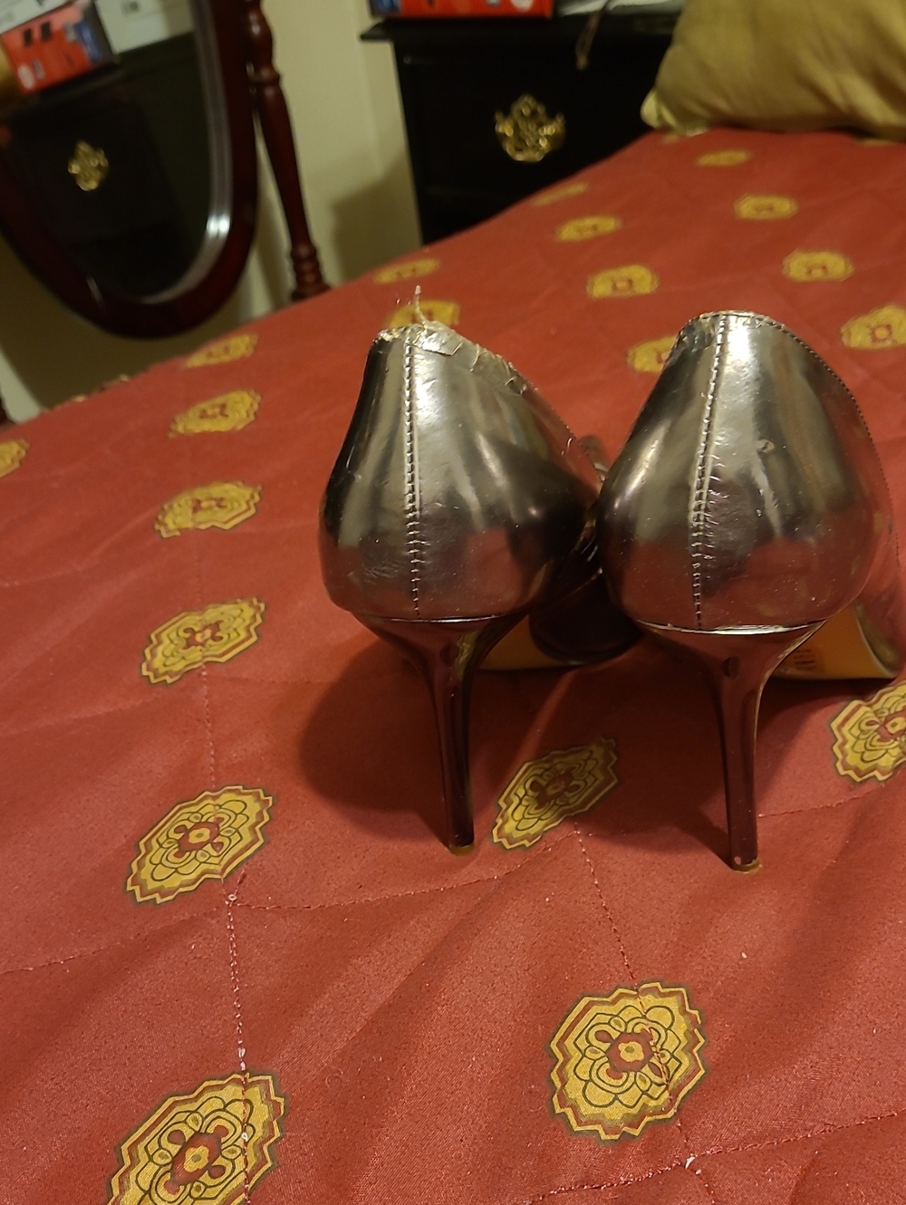 Shoes - Picture 3 of 4